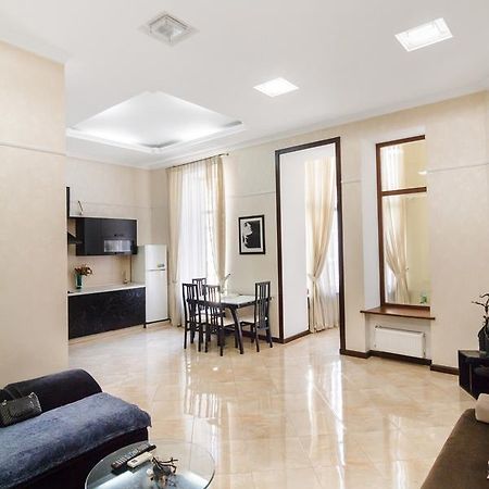 Downtown Prestige Apartment Odessa Exteriör bild