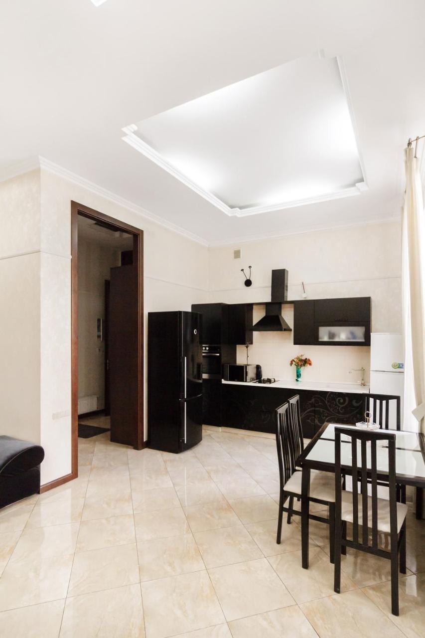 Downtown Prestige Apartment Odessa Exteriör bild
